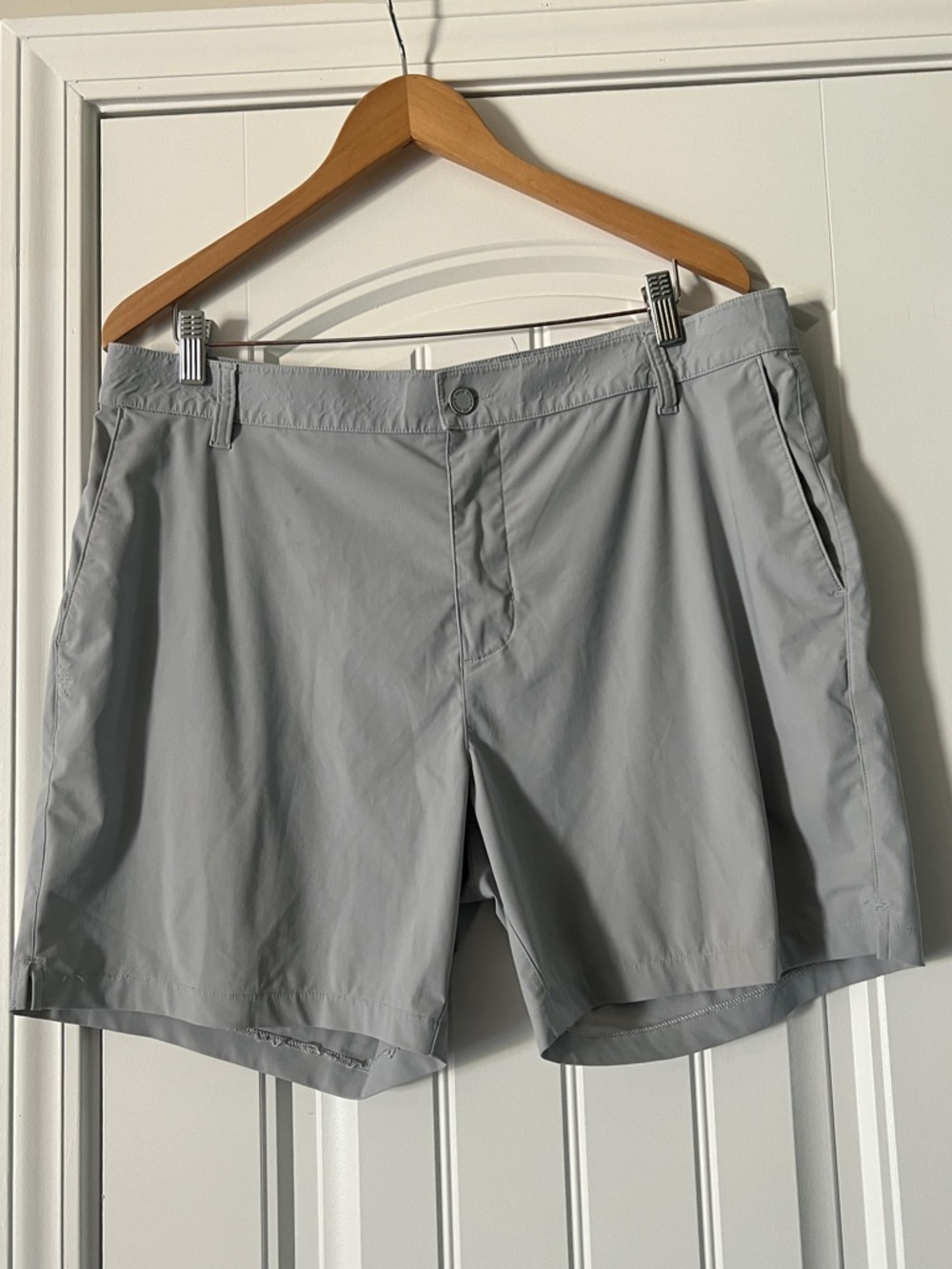 Rhone Mens  golf stretch Shorts